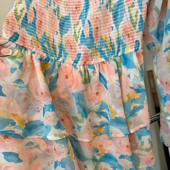Entro Floral Romper size medium - Picture 4 of 5